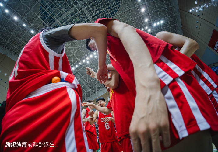 九游体育入口-山东男篮训练开放日，窗口期篮板制胜引欢呼，意甲在即，高层口径保持一致(少年宫篮球训练活动解说词)